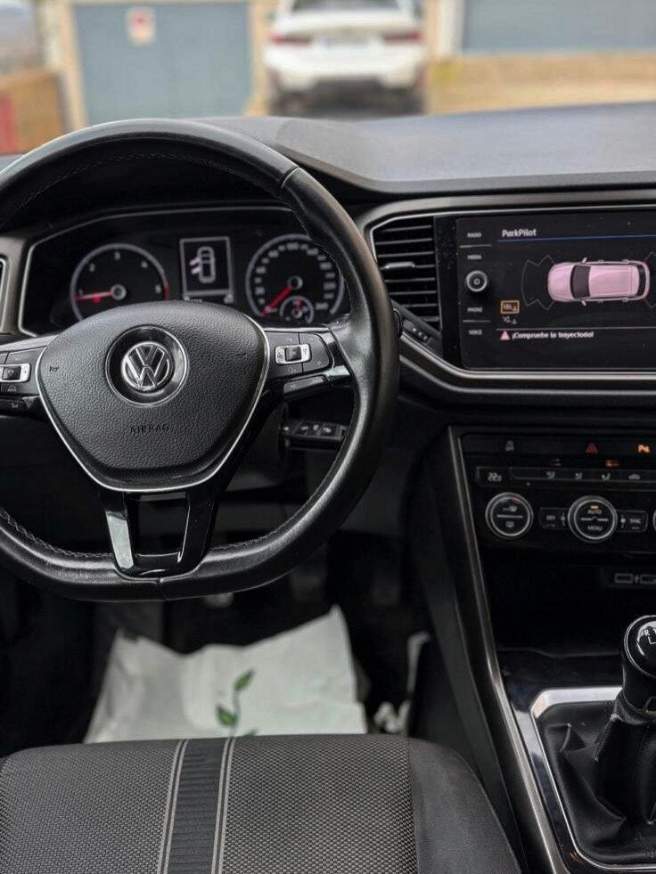 VOLKSWAGEN T-ROC 1.6 TDI ADVANCE