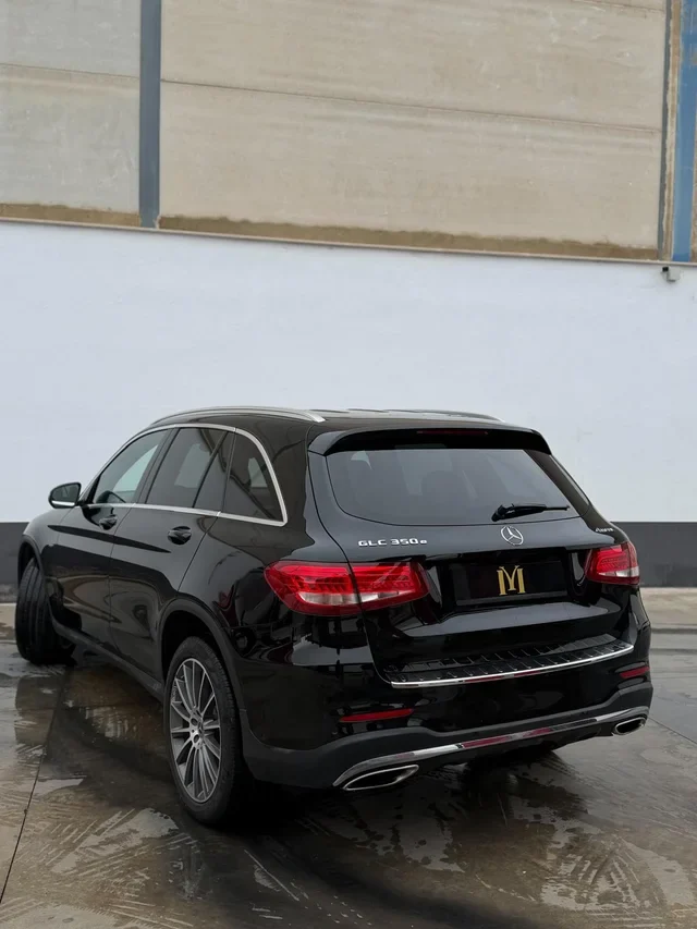 MERCEDES-BENZ GLC 350E PACK AMG