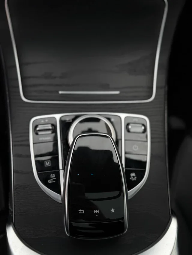 MERCEDES-BENZ GLC 350E PACK AMG