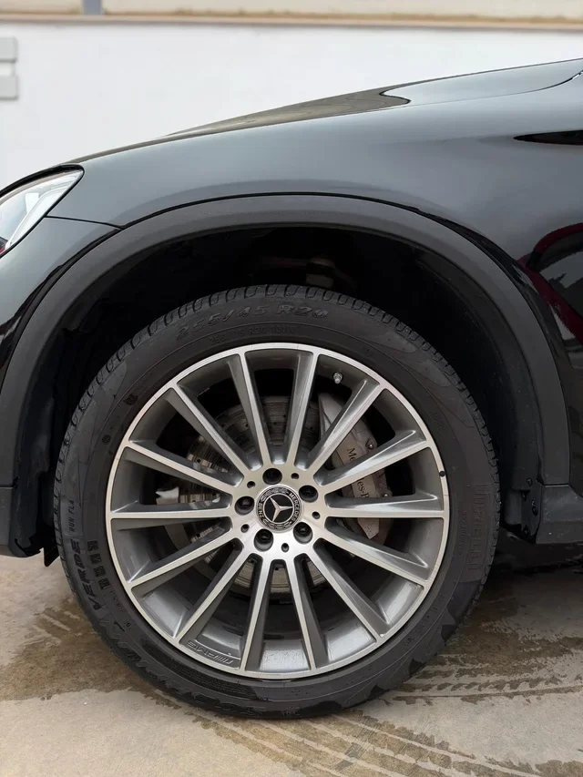 MERCEDES-BENZ GLC 350E PACK AMG